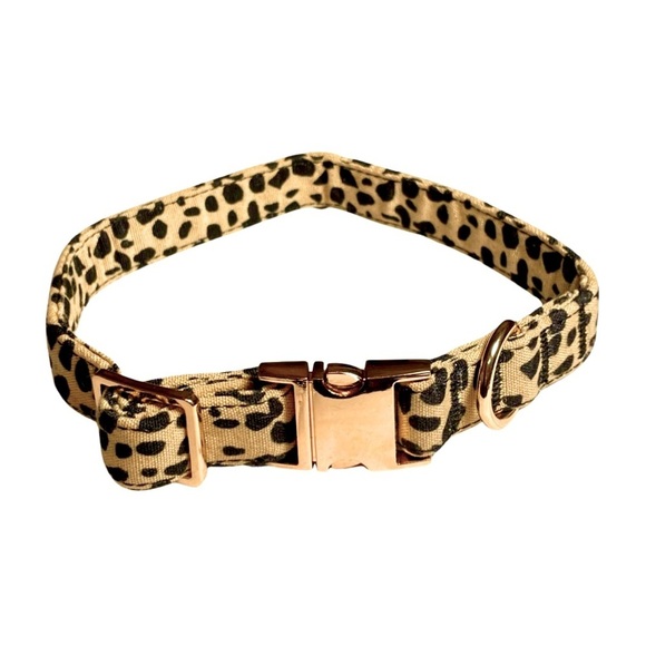 Leopard print and gold hardware adjustable dog collar M, NWT - Picture 2 of 4